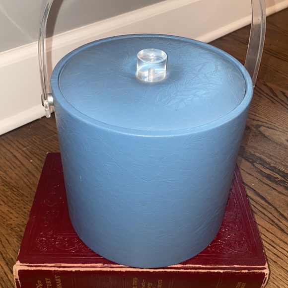 Vintage ice bucket blue faux leather /bring this as a hostess gift with a bottle - Picture 2 of 6